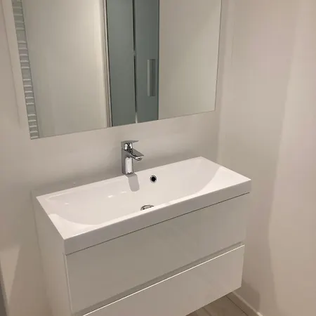Belle Spacieuse Avec Piscine Privee, Semi Climatisee- 10 Couchages, Wifi, Proche Canal Du Midi Et A 4 Km De La Lxpin7 * Portiragnes