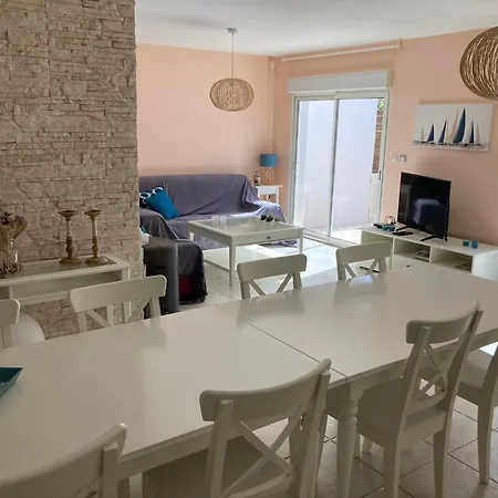 Belle Spacieuse Avec Piscine Privee, 10 Couchages,wifi, Proche Canal Du Midi Et A 3 Km De La Lxpin7 Portiragnes